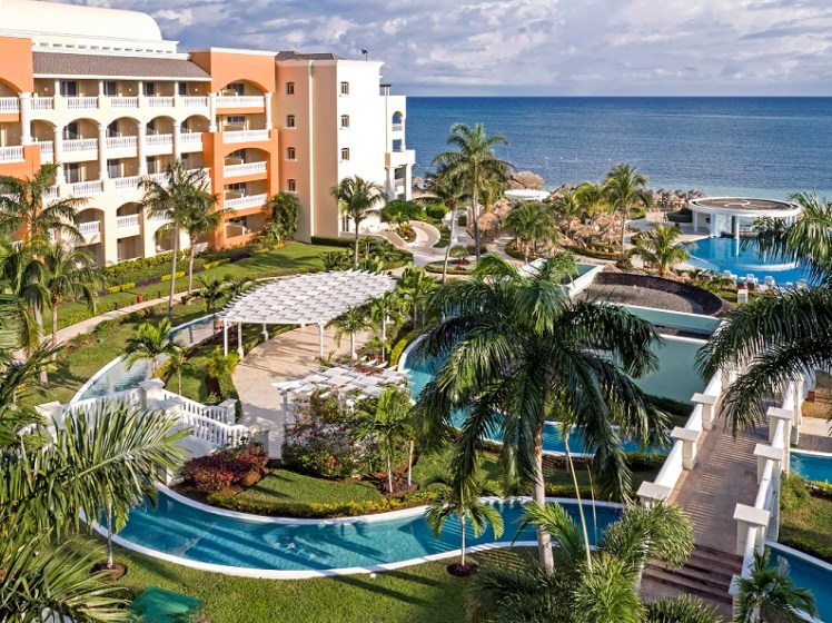 Iberostar Rose Hall Suites
